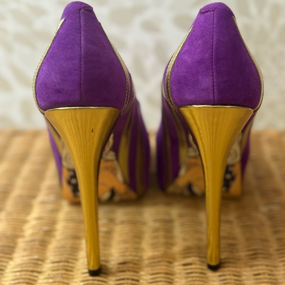 Taylor Says Women’s 9 Blondie Purple Suede Gold Platform Pumps Stiletto Heels - Picture 3 of 10